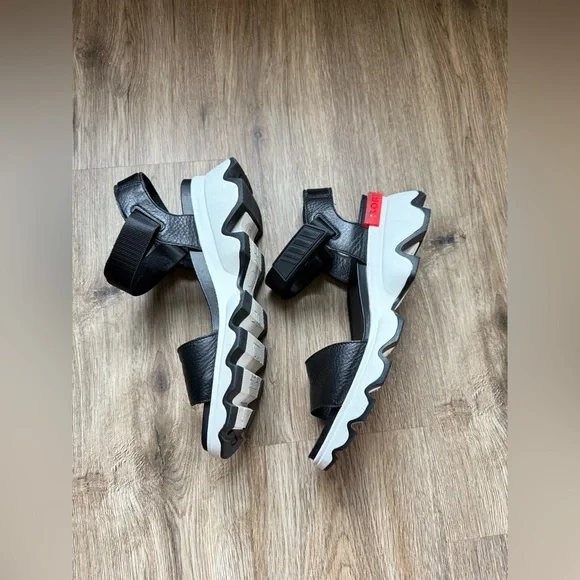 SOREL Kinetic Sandals NL3567-010 Black/Red Size 9.5 Chucky Platform - Picture 2 of 10